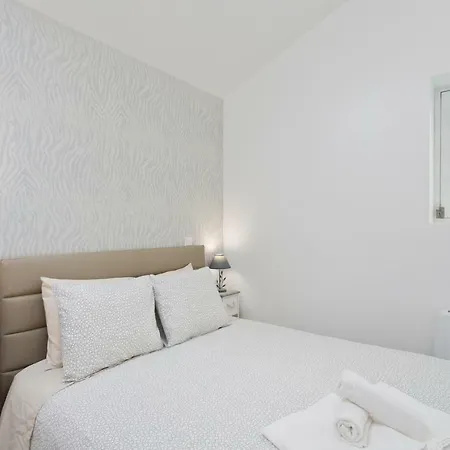 Apartment Theatre Sao Joao By Host Wise Porto